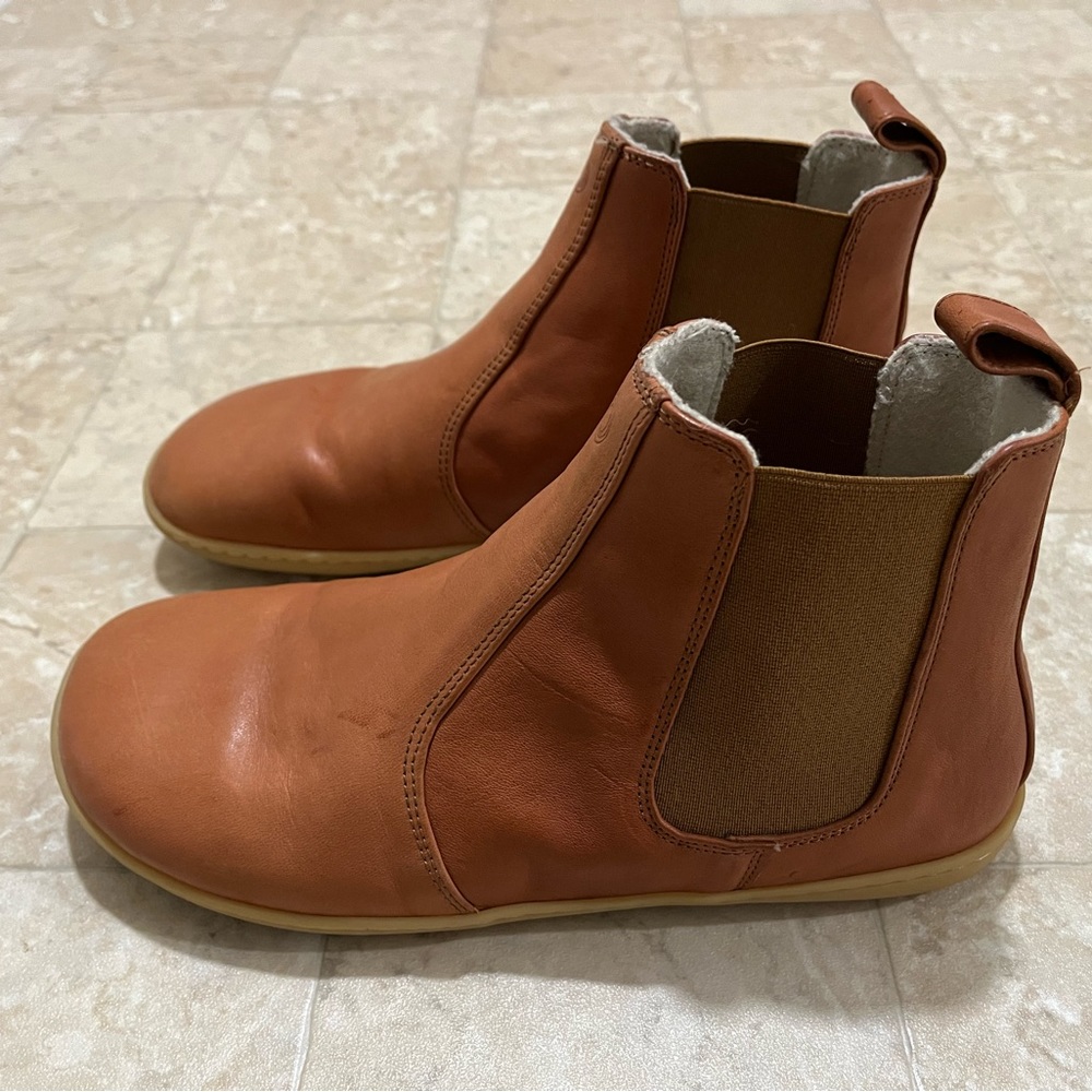 Mukishoes Chelsea Caramel Boots Size 42 Barefoot Minimalist